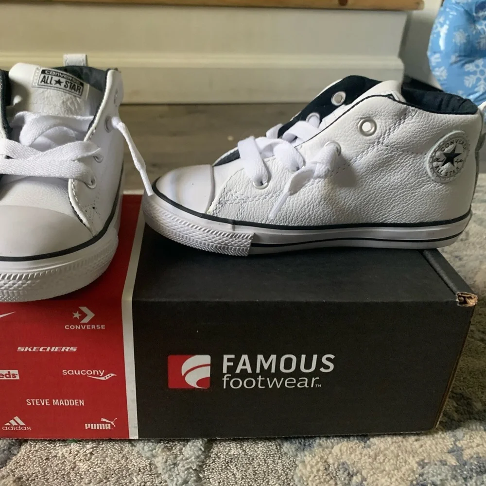 Boys converse all stars - Picture 2 of 3